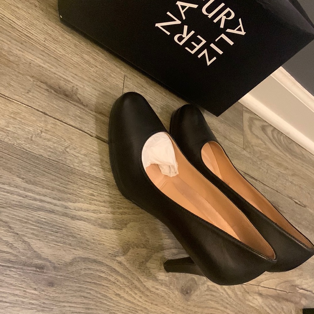 Naturalizer Black